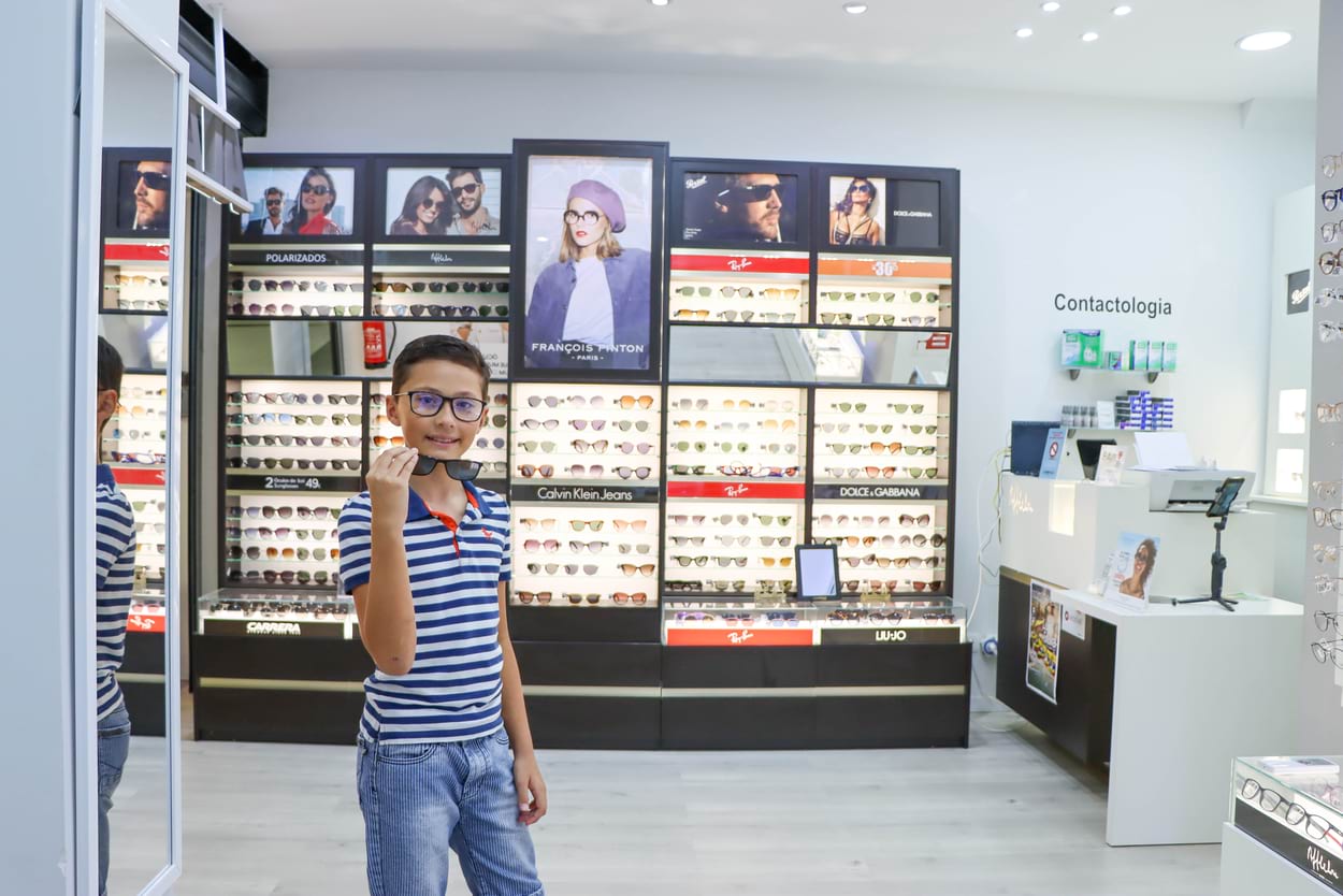 Óculos graduados com clip crianças Óptica Funchal